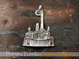 Marco_Casagrande_Gioielli_Bologna_ciondolo_argento_bologna_turrita_san_petronio