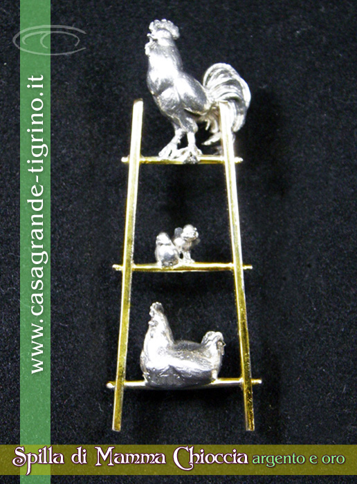 Marco_Casagrande_orafo_spilla_oro_argento_mamma_chiocchia_scala_della_vita